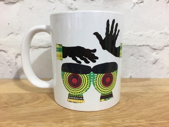 Green Kente drum mug - Image 4